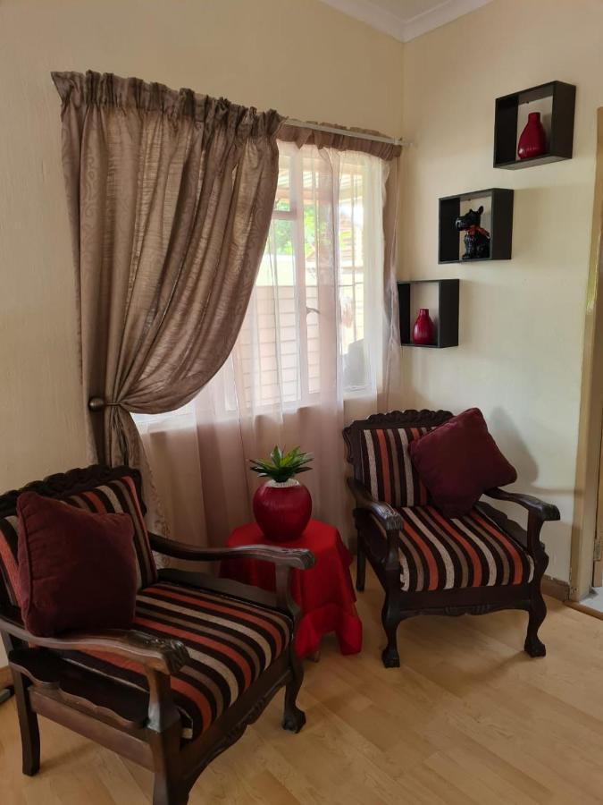 Christa'S Place 897 Претория Екстериор снимка