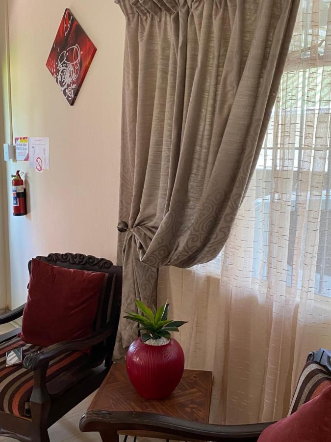 Christa'S Place 897 Претория Екстериор снимка